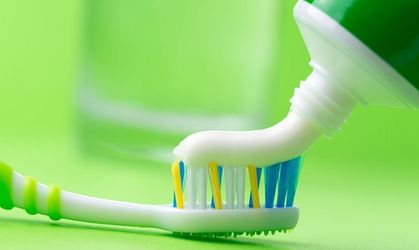 15 способів застосування зубної пасти у побуті
