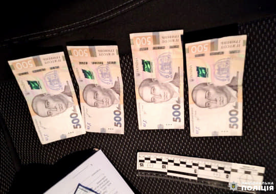 За хабар поліцейським у 2 тисячі гривень – 17 тисяч штрафу