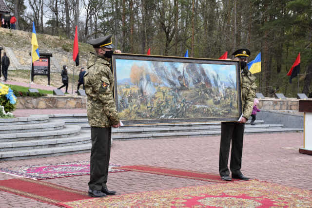 На Гурбах вшанували пам’ять бійців, полеглих у найбільшому бою УПА