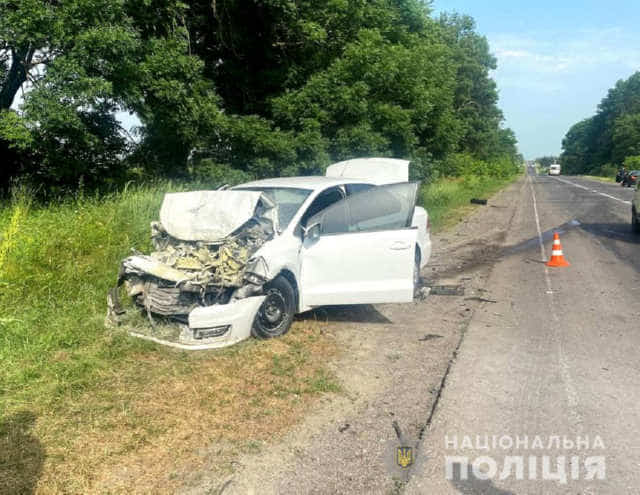 Внаслідок ДТП загинув водій легковика