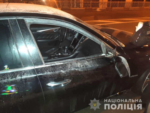 Викрав елітне авто із автосервісу