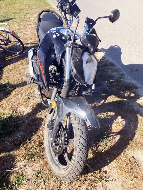 ДТП за участі мотоцикла: травмувалися двоє неповнолітніх