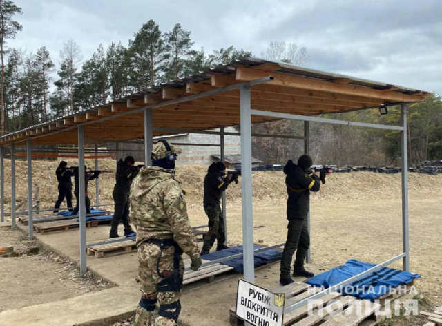 Поліцейські області напоготові у боротьбі із ворогом