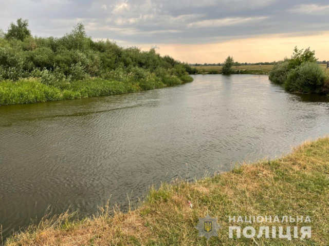 Трагедії на водоймах: троє неповнолітніх втопилися, а немовля – в тяжкому стані