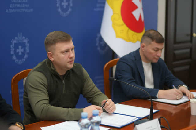 Віталій Коваль: «Серед пріоритетів на 2023 рік – збільшення підтримки ЗСУ та посилення обороноздатності Рівненщини» Віталій Коваль: «Серед пріоритетів на 2023 рік – збільшення підтримки ЗСУ та посилення обороноздатності Рівненщини»