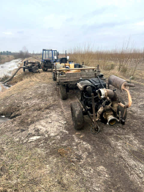 Нелегально видобували бурштин