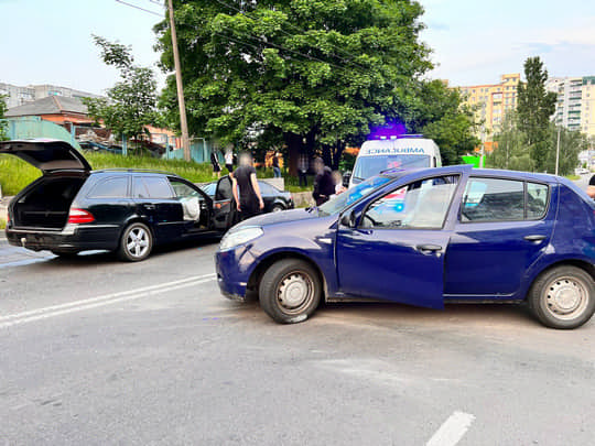 ДТП у Рівному: травмувалося двоє осіб, одна з яких – неповнолітня