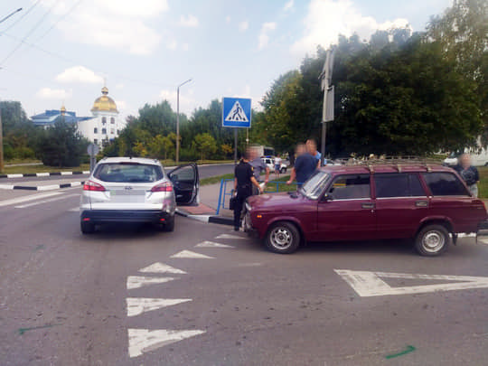 П’яний водій скоїв ДТП та намагався «вирішити» питання