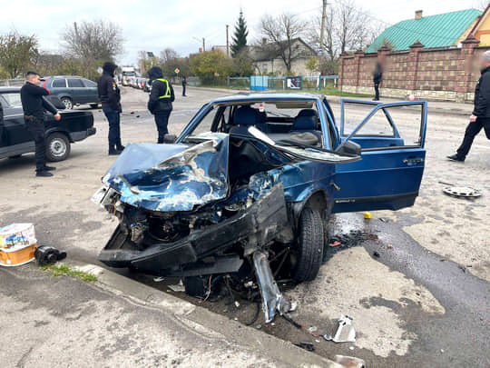 Зіткнення двох автівок: травмувалися п’ятеро осіб