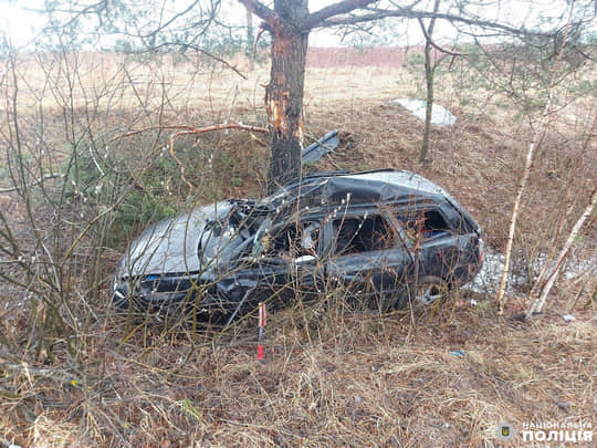 Злетів у кювет і загинув