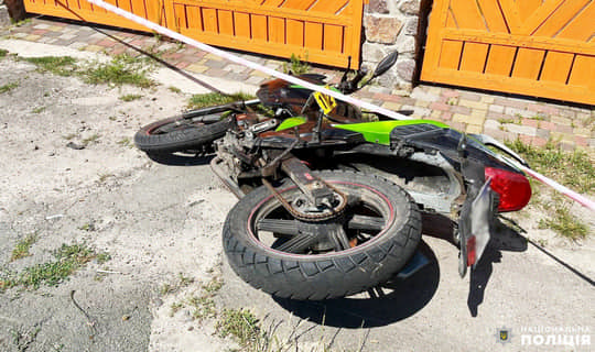 В’їхав у паркан: мотоцикліст загинув