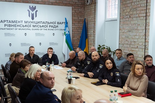 1553 працює цілодобово: Рівне переходить на новий рівень комунікації з мешканцями