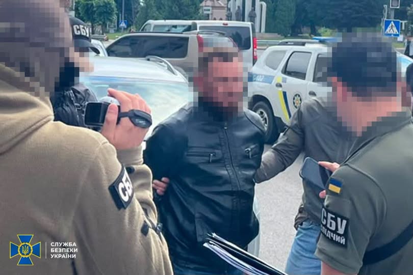 СБУ затримала агента фсб, який коригував атаки рф по Рівненщині та готувався до виконання замовних вбивств